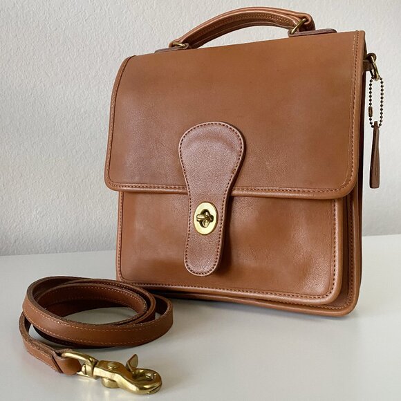 Coach Handbags - Coach Vintage 5130 Station Leather Crossbody Bag Purse Light Brown